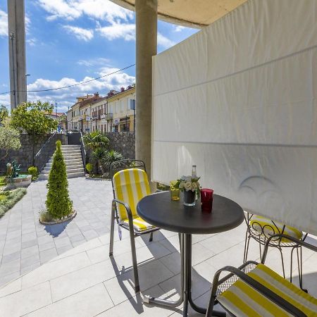 Apartments Rabbit Crikvenica Extérieur photo