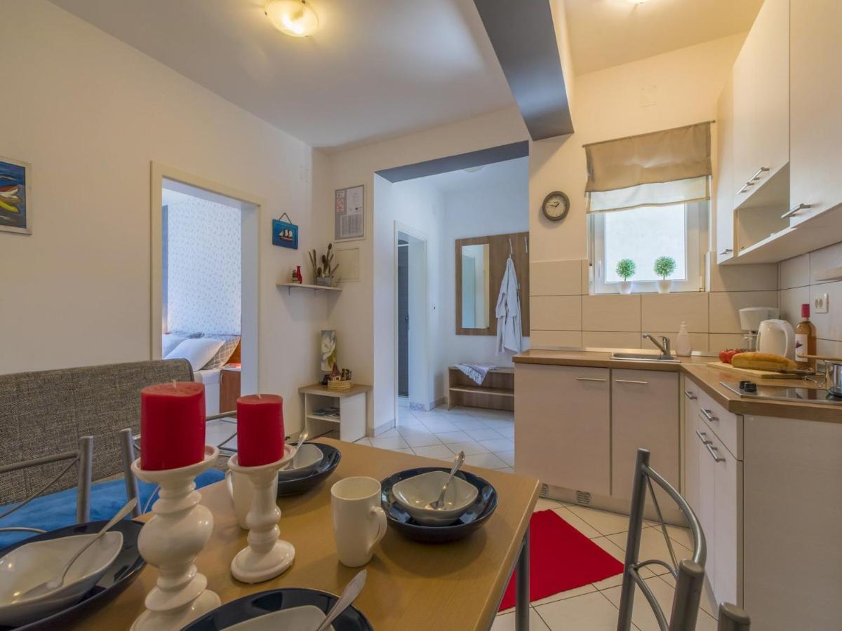 Apartments Rabbit Crikvenica Extérieur photo