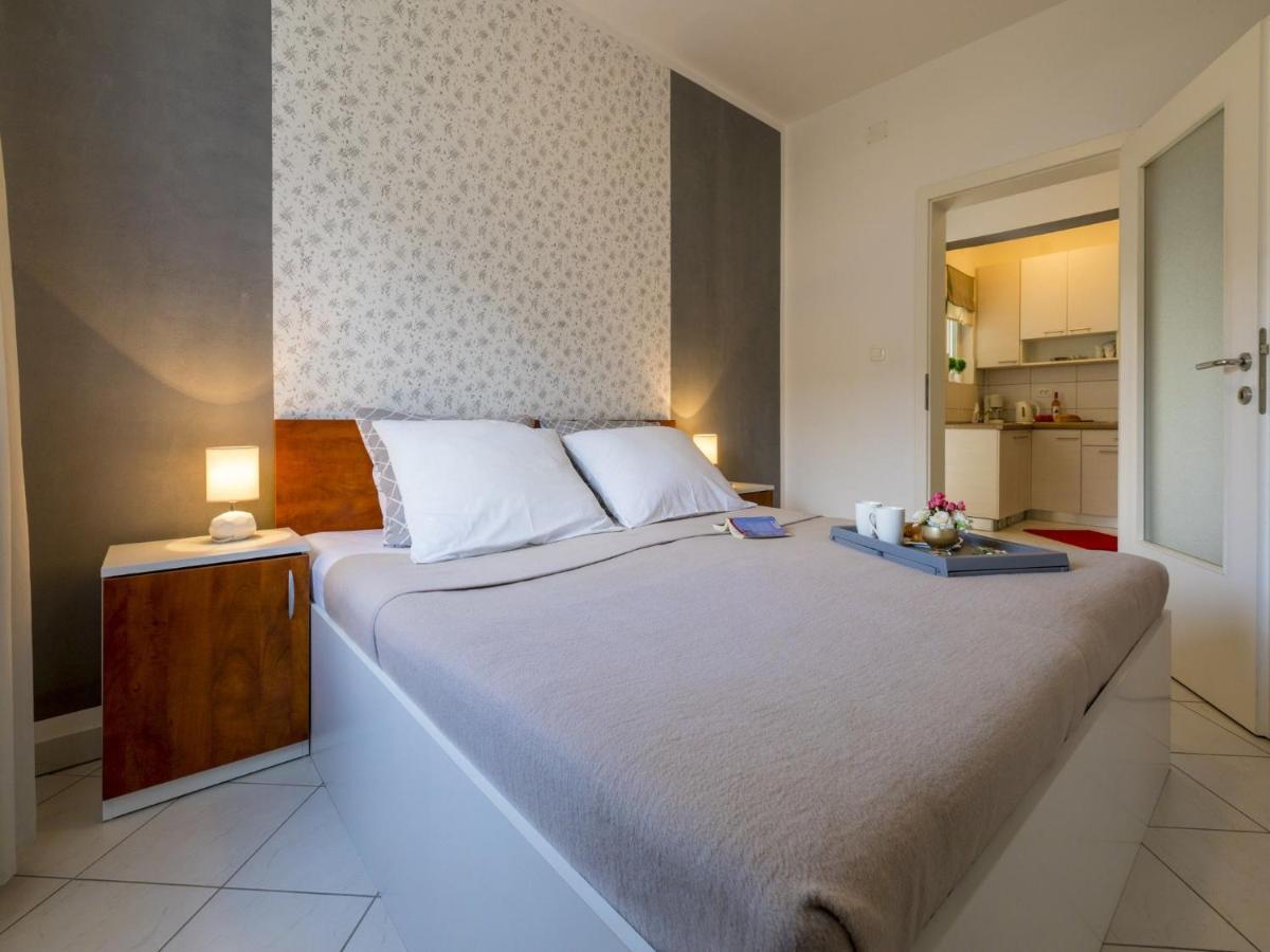 Apartments Rabbit Crikvenica Extérieur photo