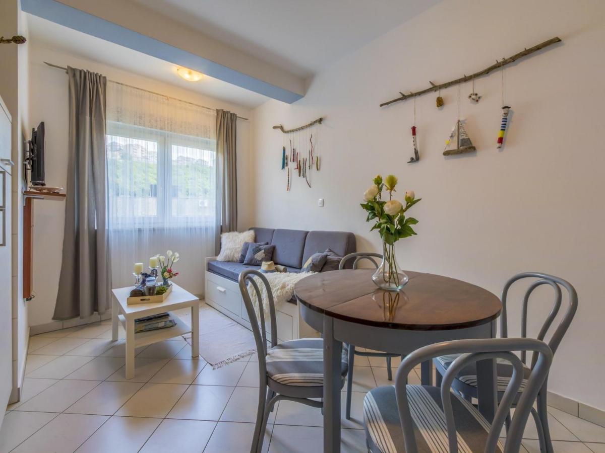 Apartments Rabbit Crikvenica Extérieur photo