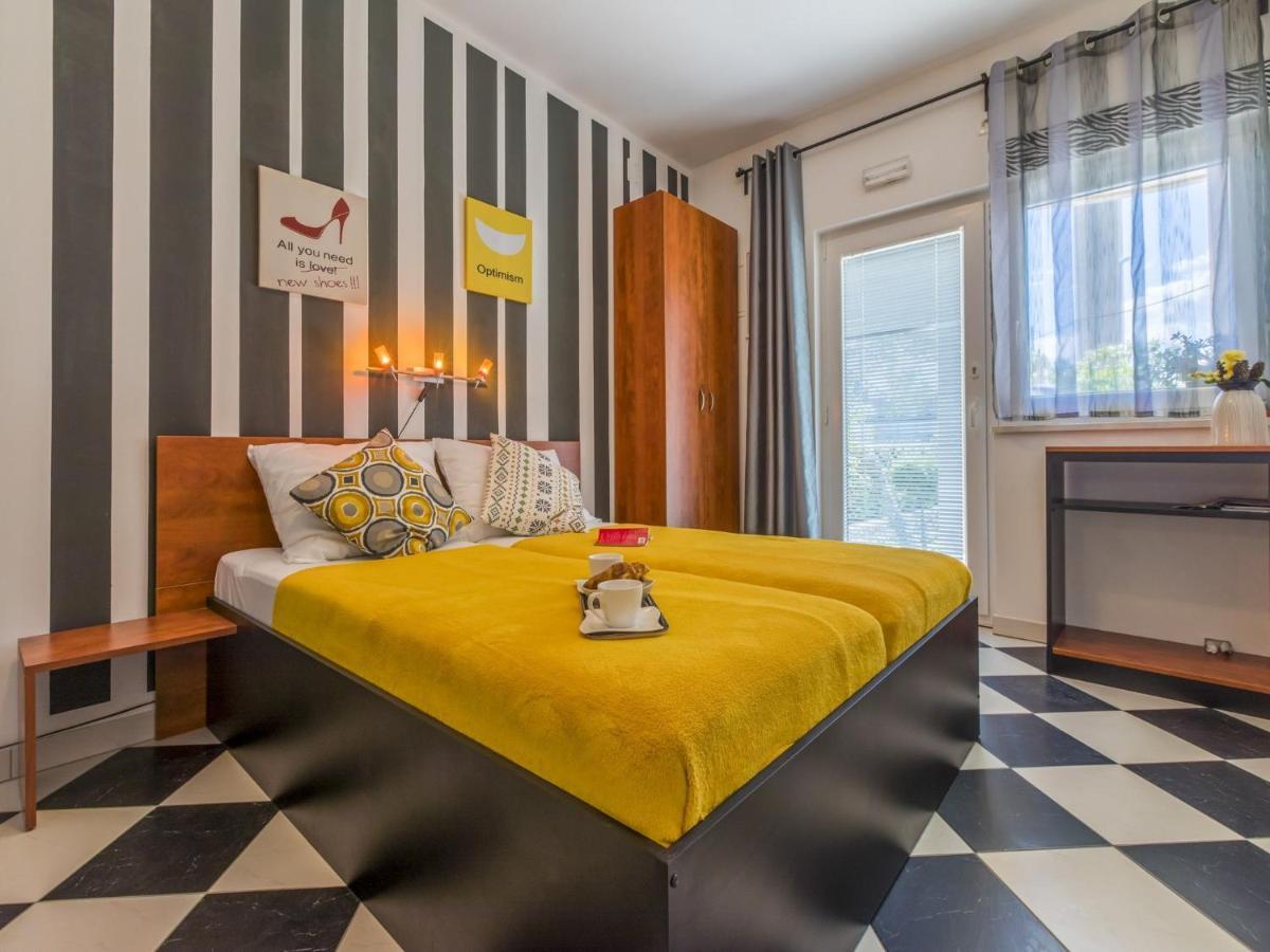 Apartments Rabbit Crikvenica Extérieur photo