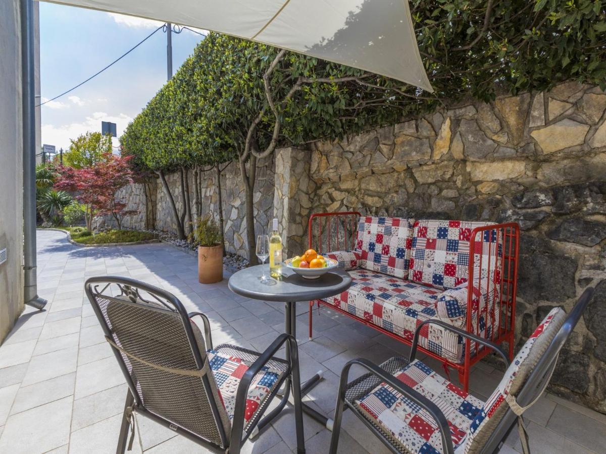 Apartments Rabbit Crikvenica Extérieur photo