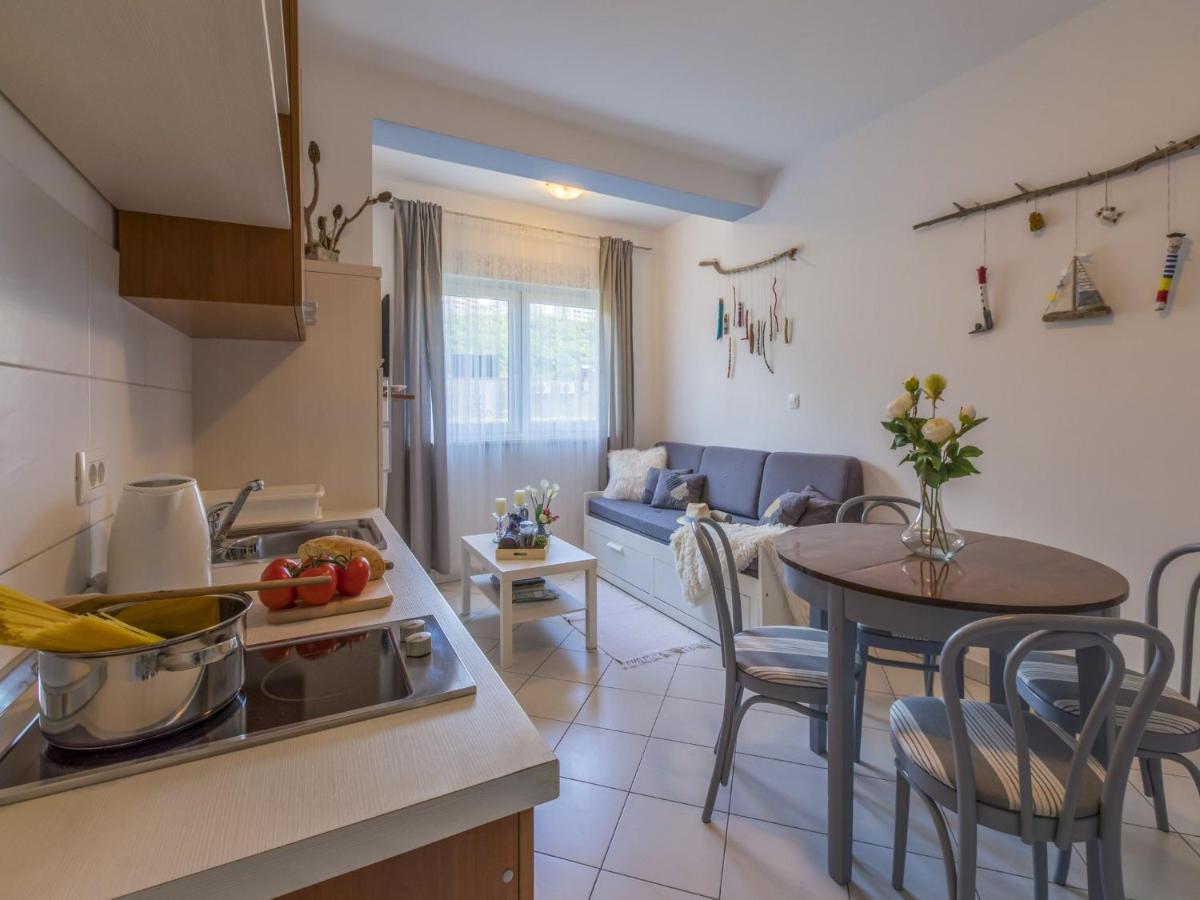 Apartments Rabbit Crikvenica Extérieur photo